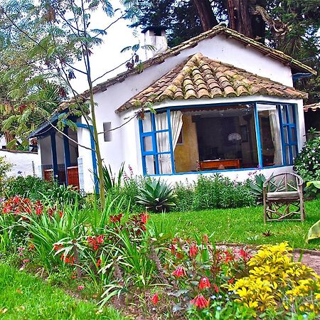 Hotel Hacienda Cusin Otavalo Exterior foto
