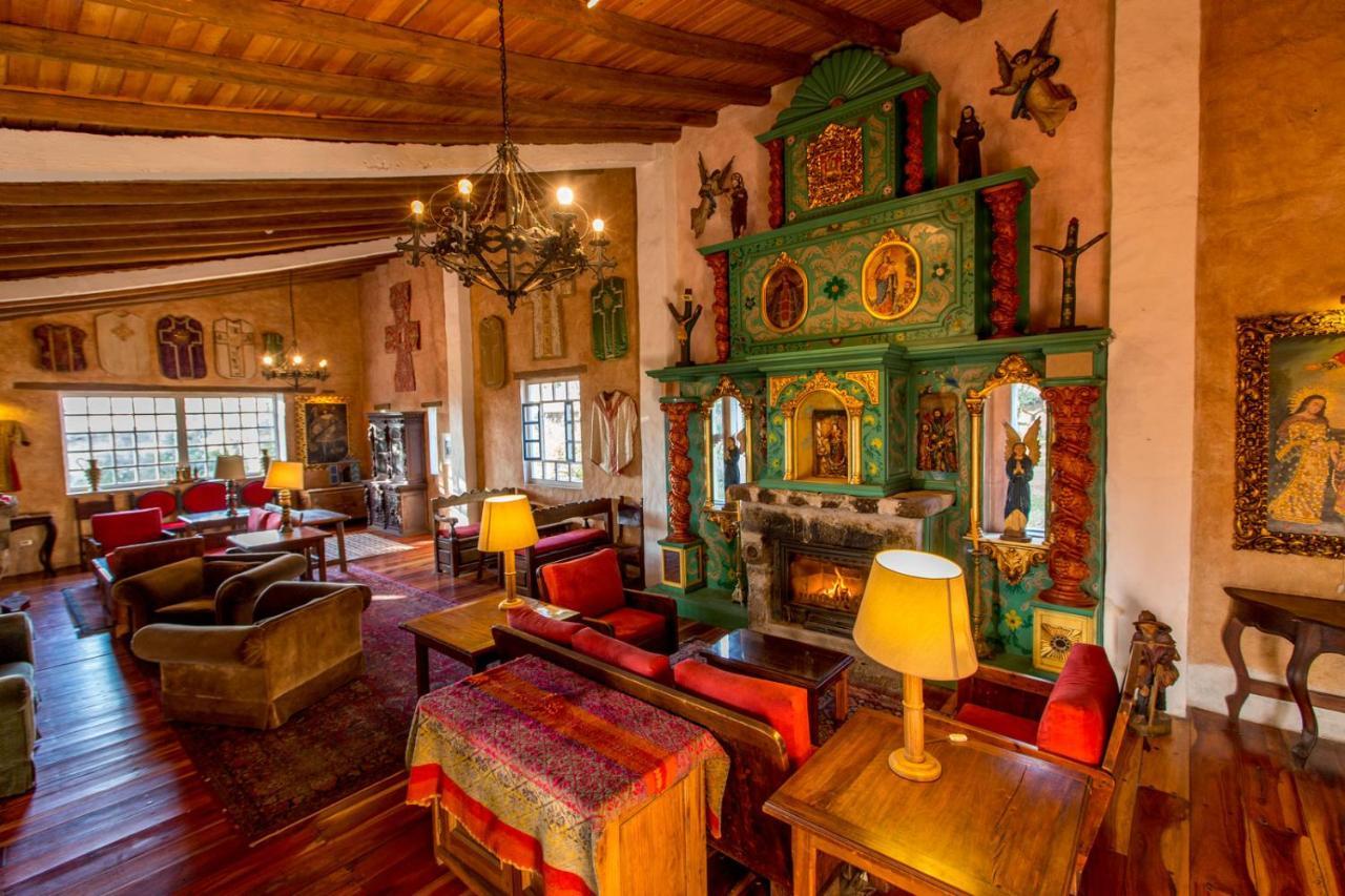 Hotel Hacienda Cusin Otavalo Exterior foto